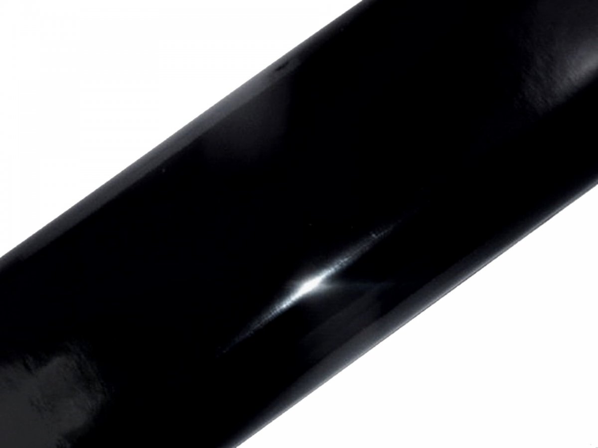 Глянцевый черный