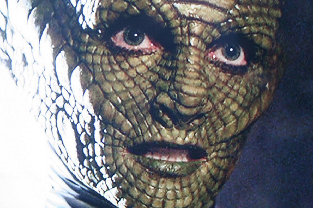 Анджелина Джоли рептилоид