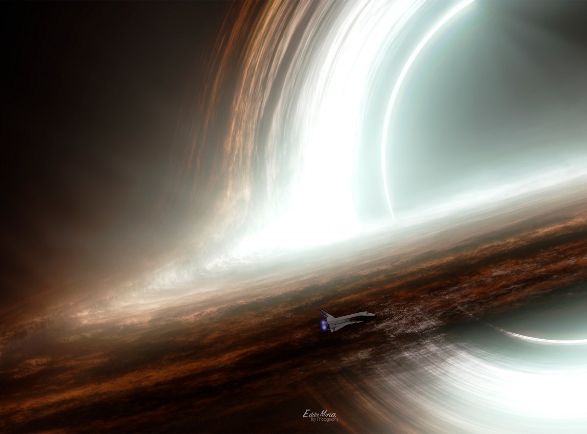 Черная дыра Интерстеллар