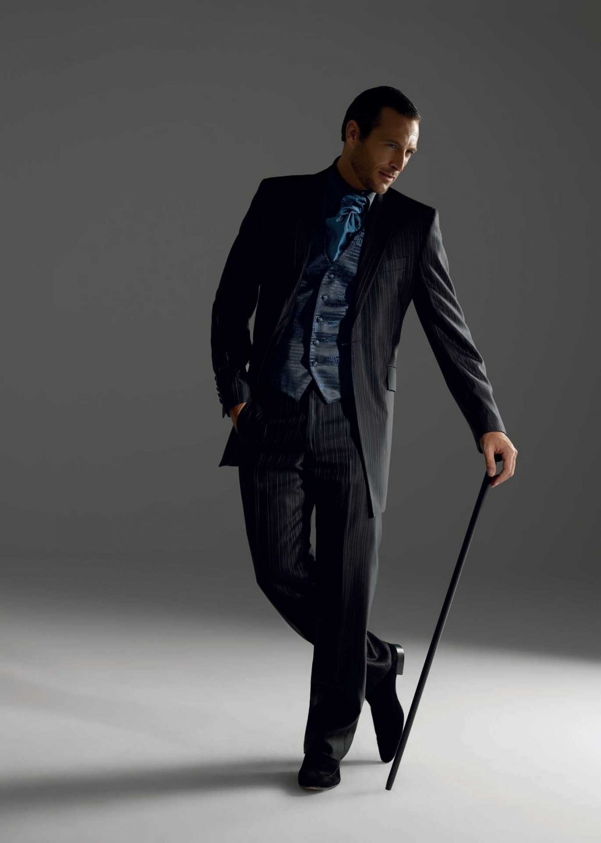 Мужчина с тростью арт