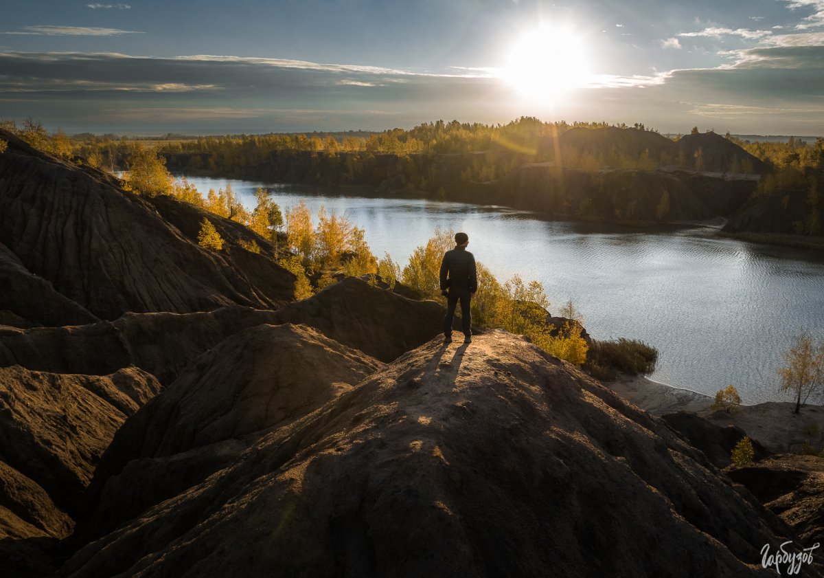 Слепой человек с тростью