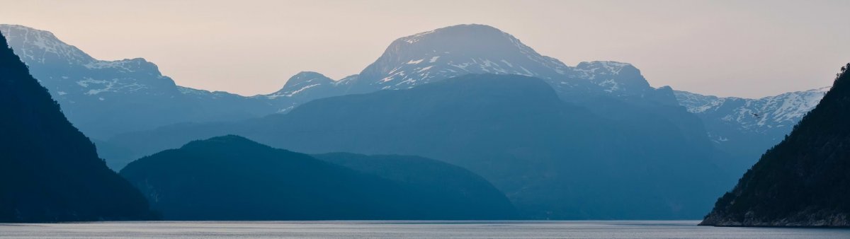 Фоны на 2 монитора горы