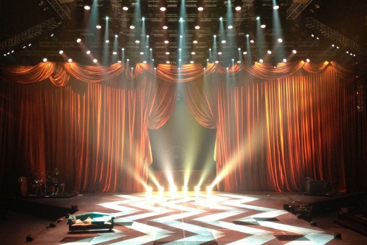 Сценическое освещение