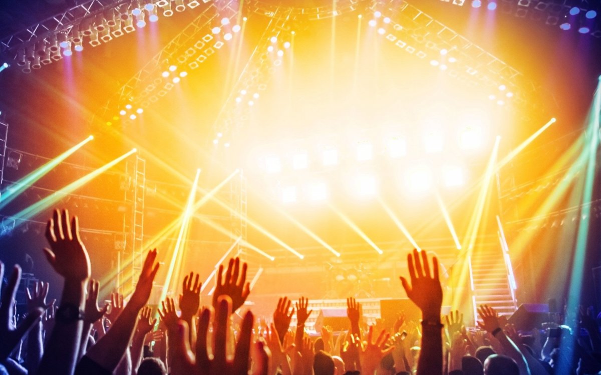 Красивый танец модные на