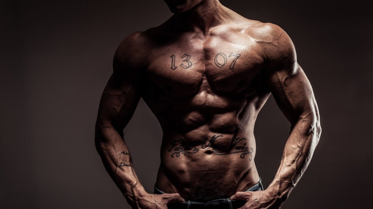 Красивое тело мужчины