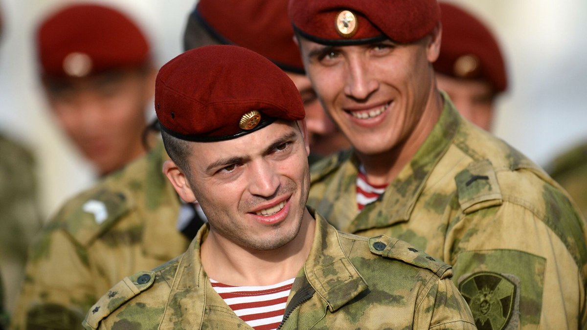 Спецназ краповый берет