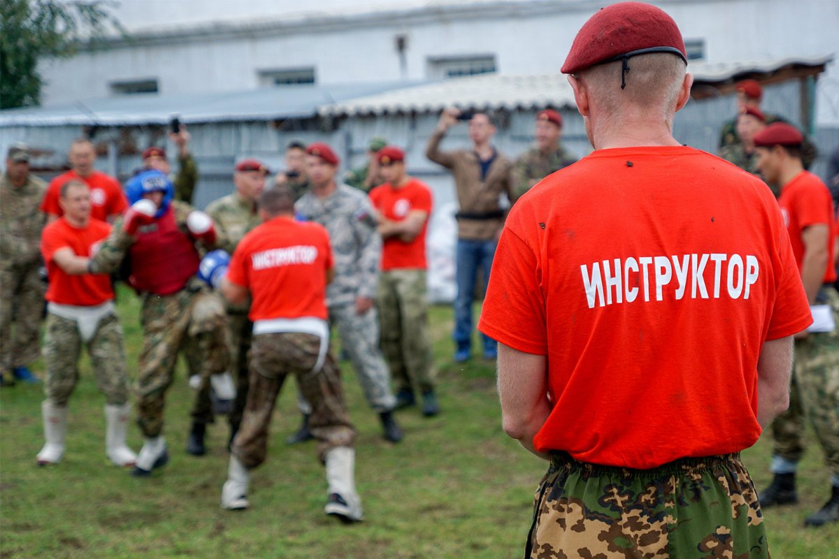 Хусейн Межидов краповый берет