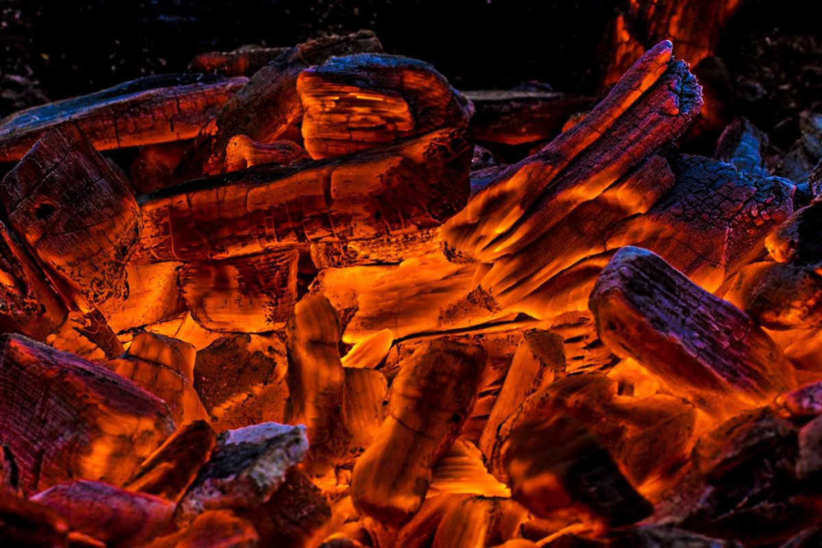 Горящий пепел