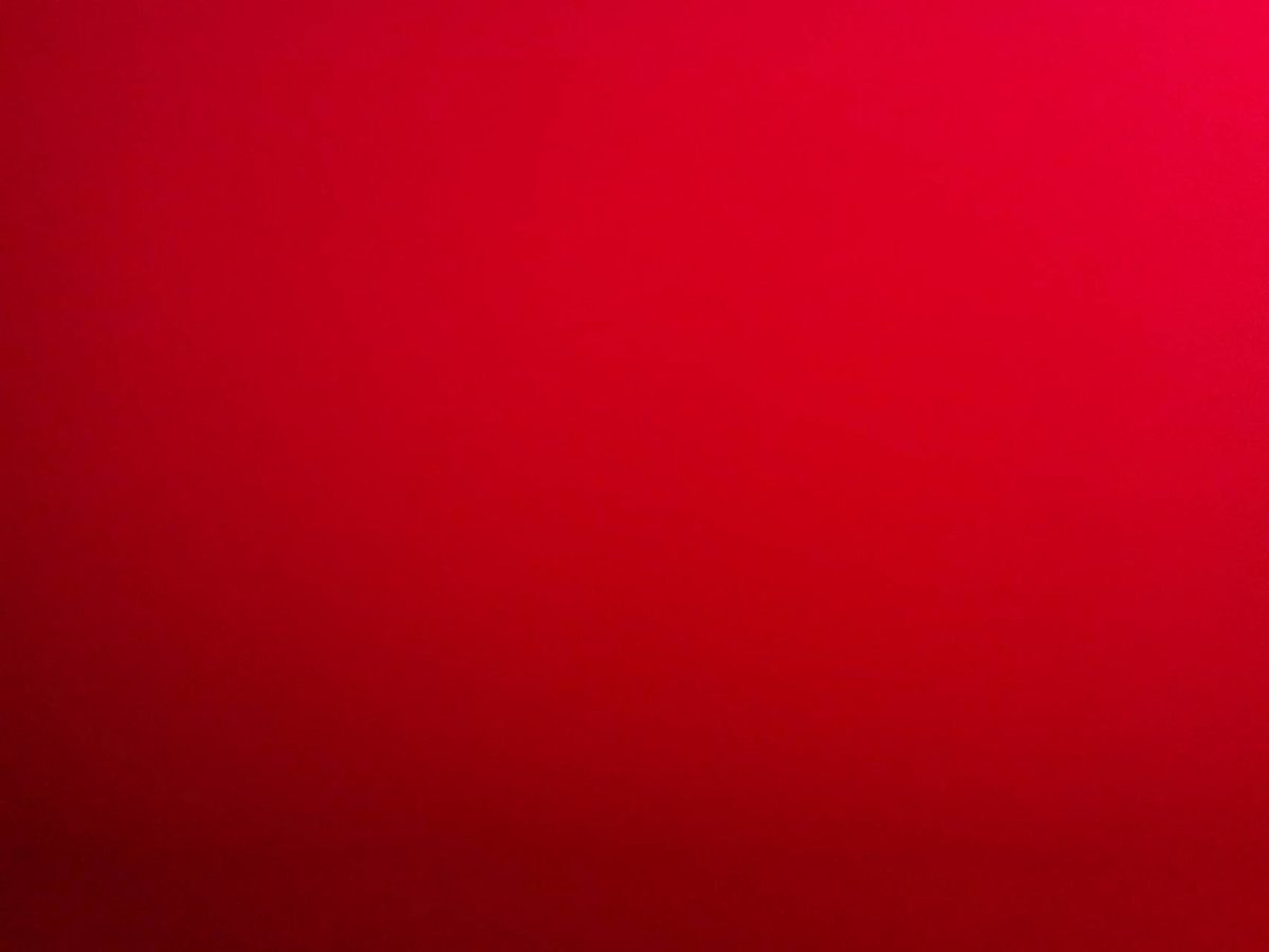 Светло красный цвет