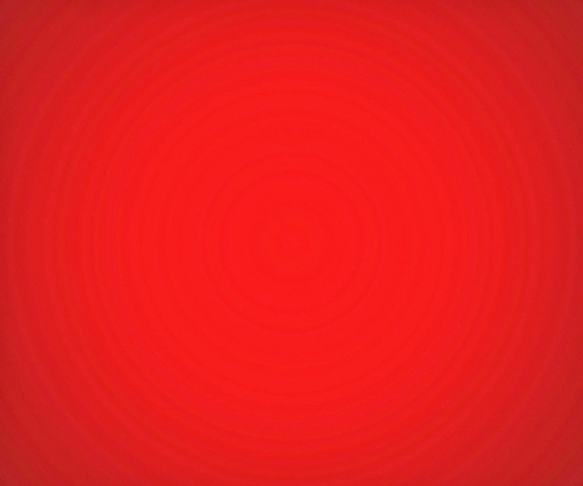 Яркий красный цвет