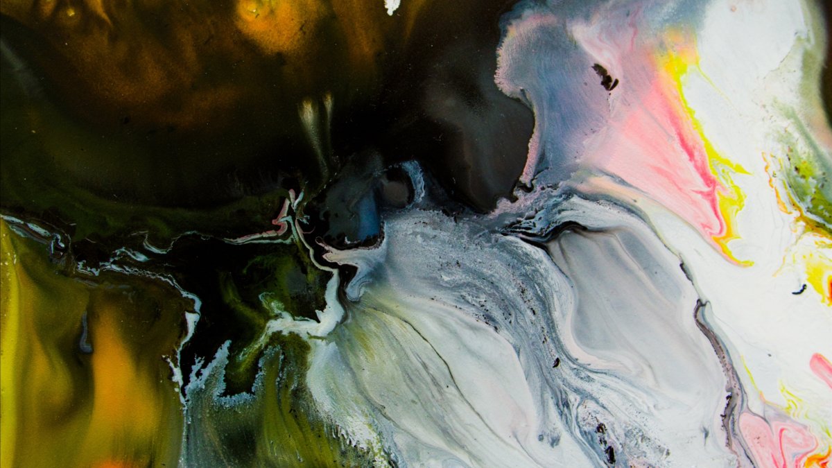 Планшет на столе