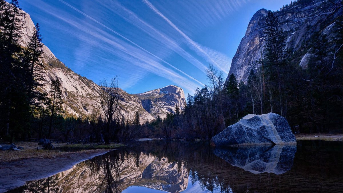 Горы лес озеро