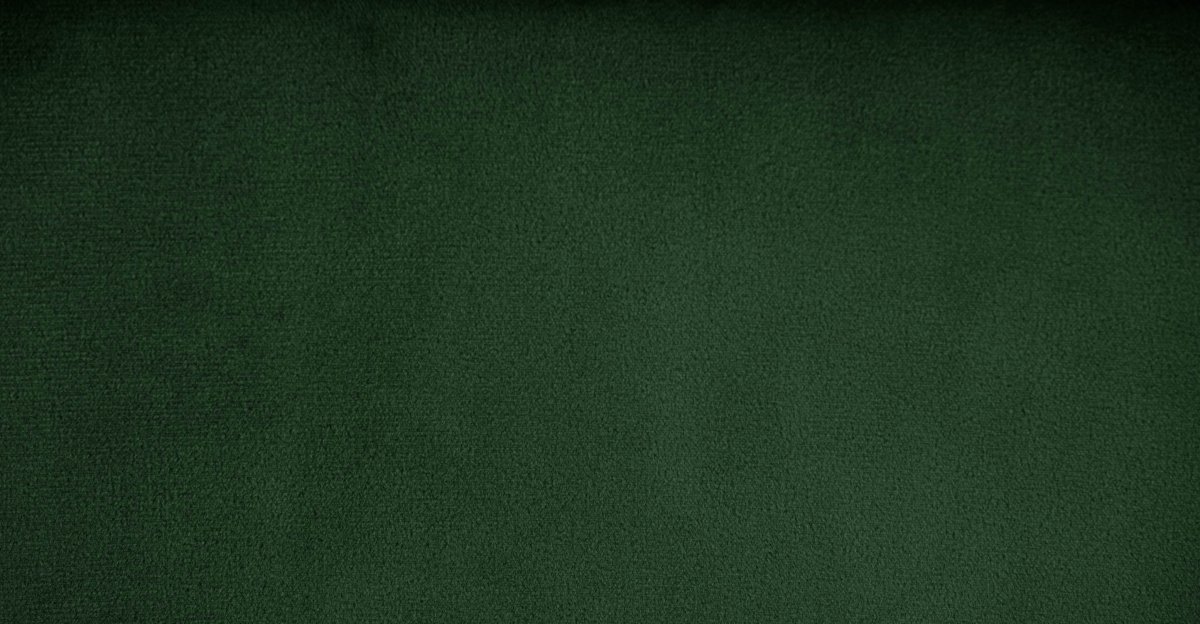 Металл зеленого цвета