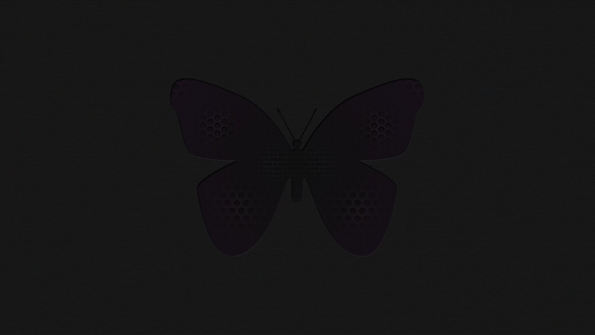 Черная бабочка на черном фоне