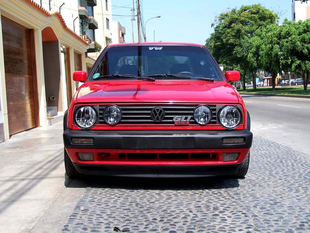 VW Jetta mk2 красная