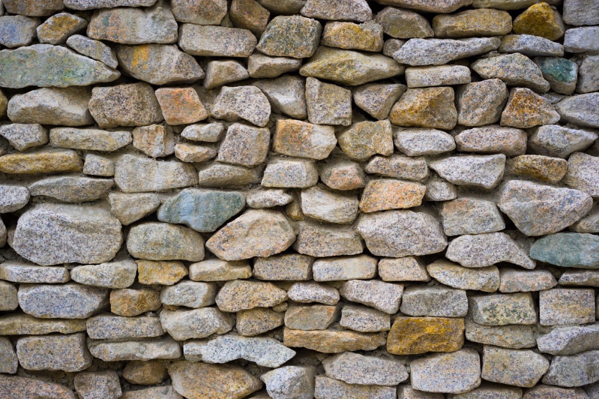 Стена из камня