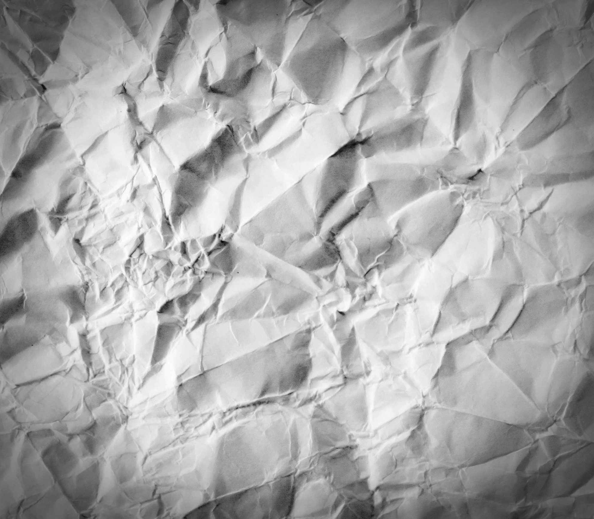 Стучащая бумага. Помятая бумага. Мятая бумага. Белая мятая бумага. Текстура мятой бумаги.