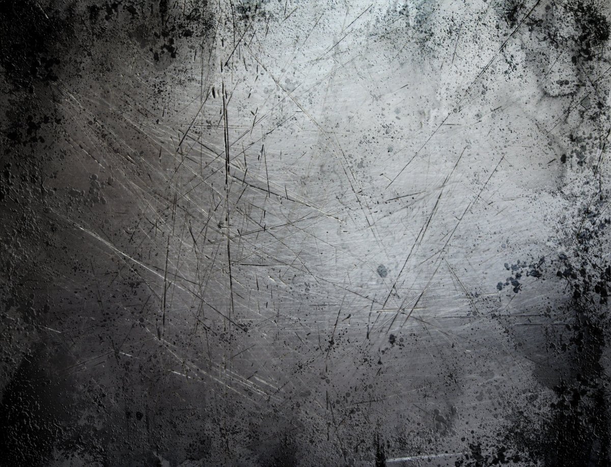 Царапины на черном фоне