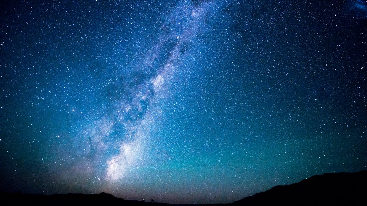 Звездное небо фон вертикальный