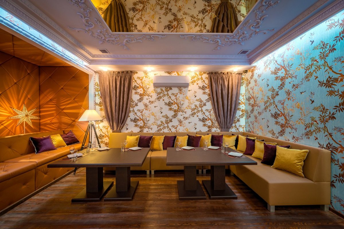 Азиатки в шелковом белье