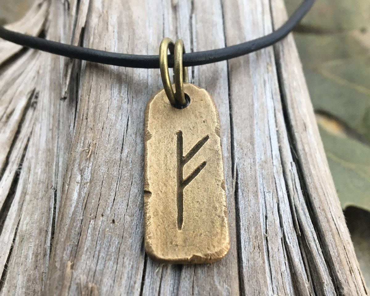 Руны старший футарк Феху