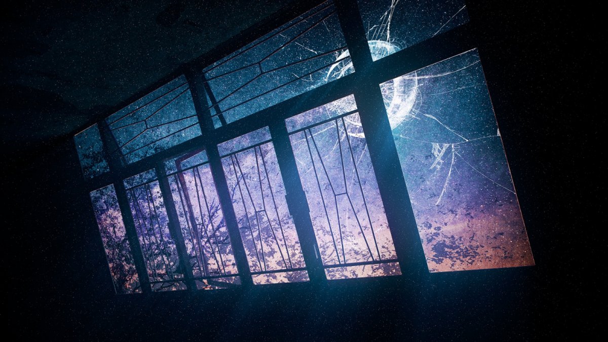 Закат в окне