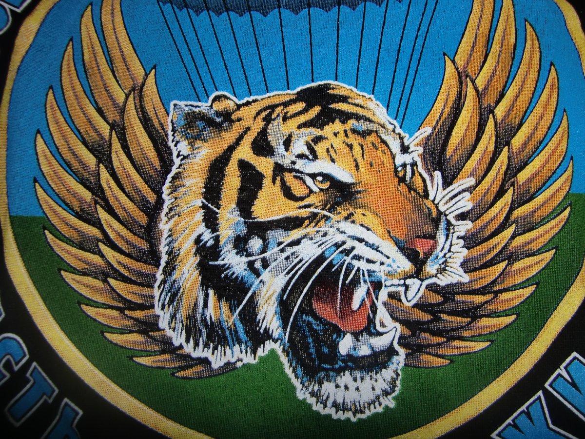 Бэтмен обои на айфон