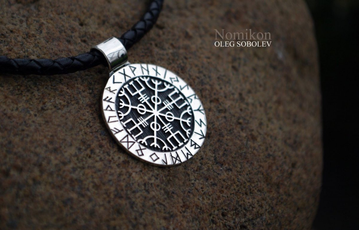 Подвеска шлем ужаса