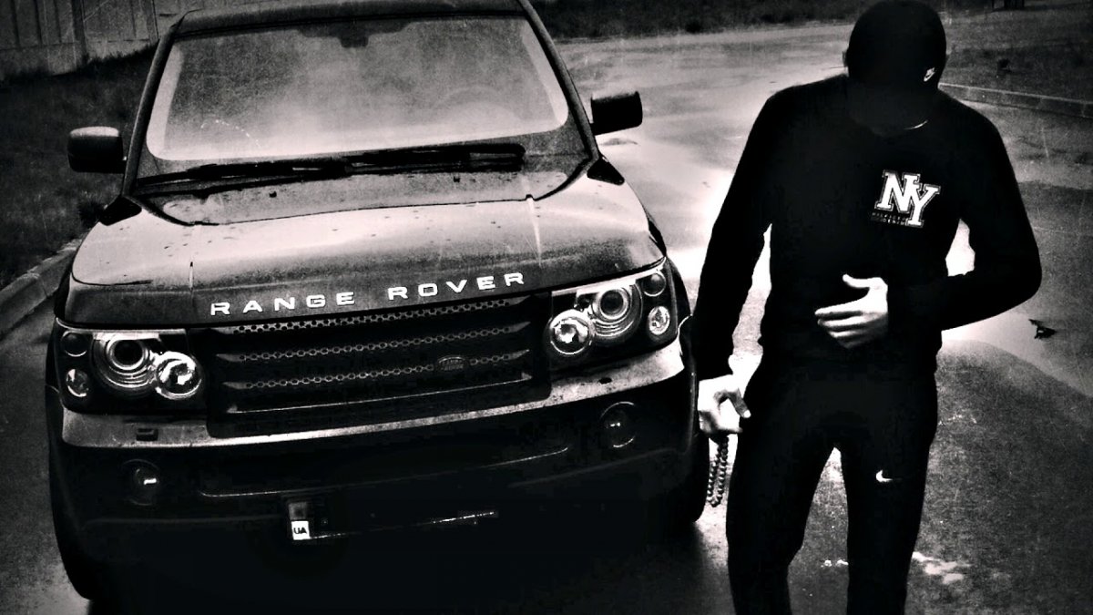 Пацан с пистолетом