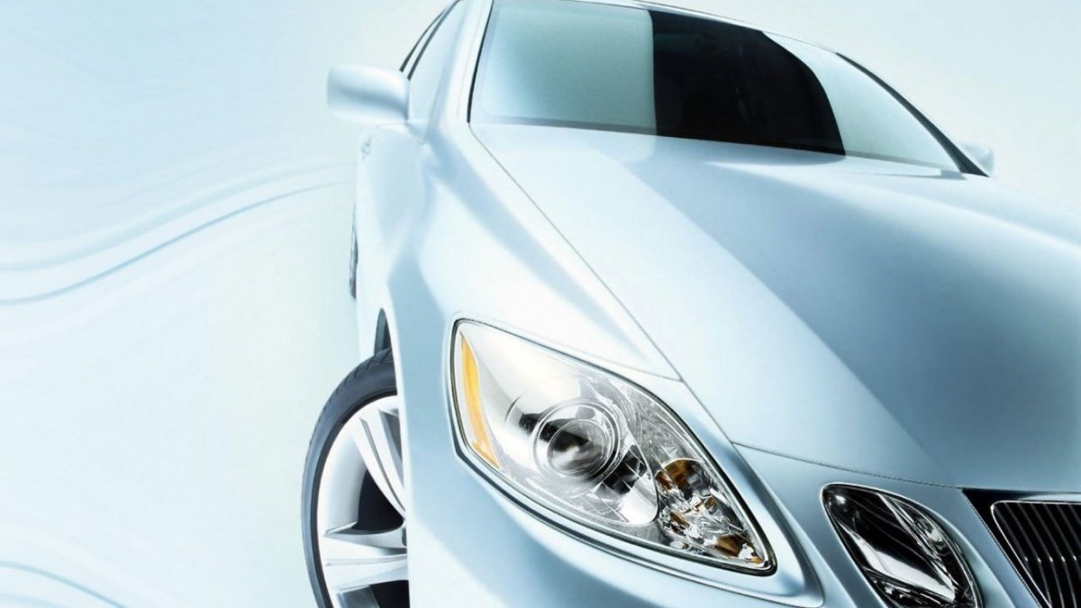 Машина на Светлом фоне