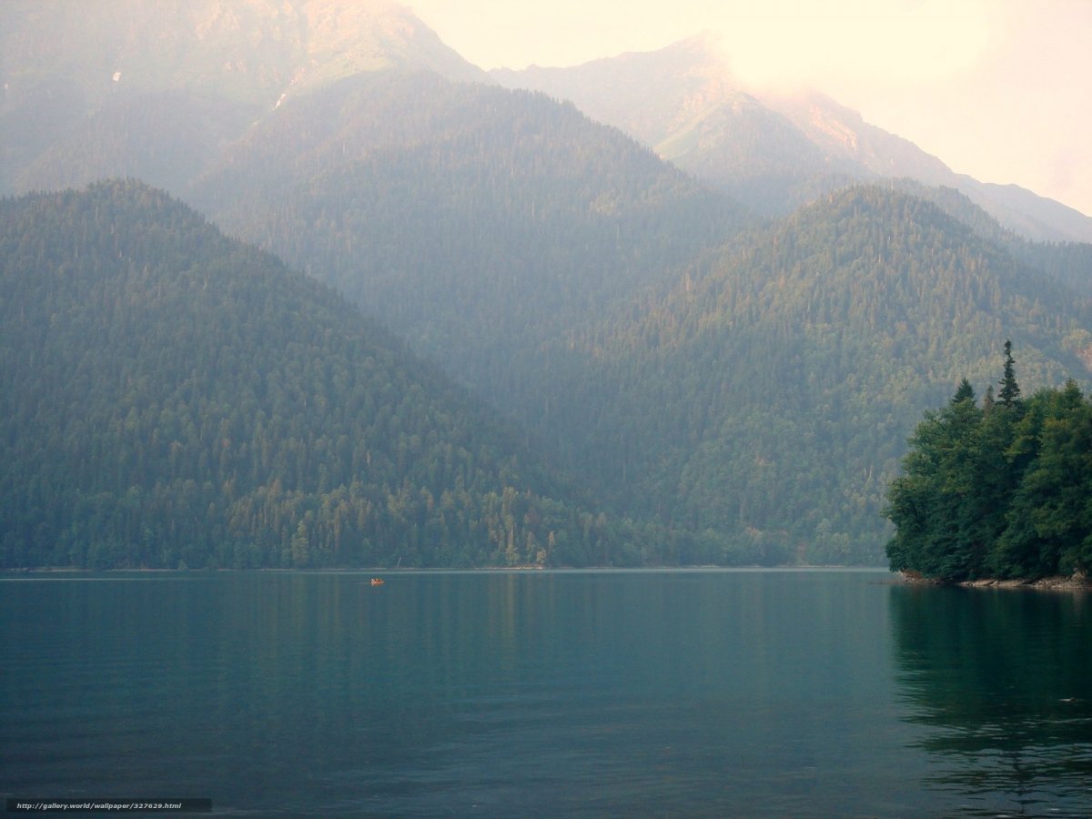 Озеро Рица Пицунда Абхазия