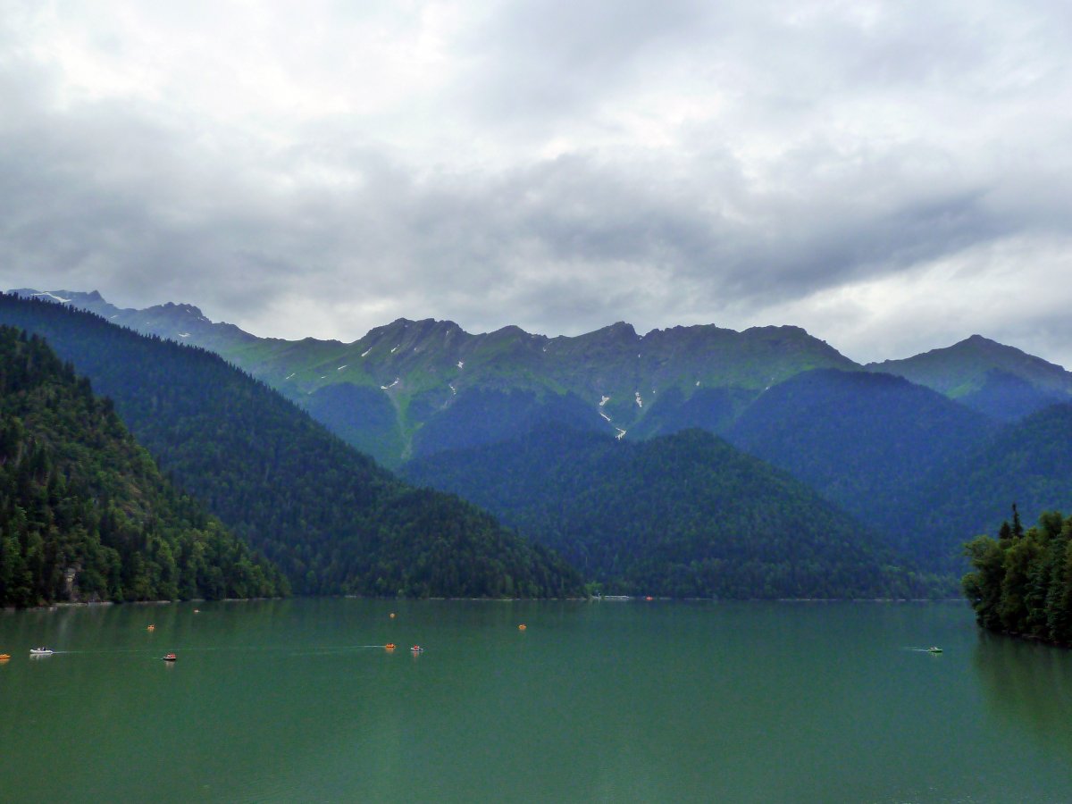 Озеро Рица Абхазия