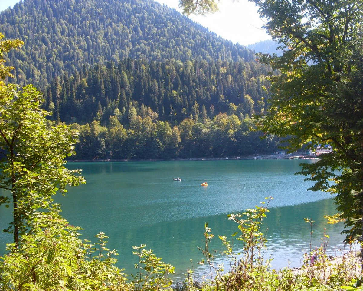 Озеро Рица Абхазия