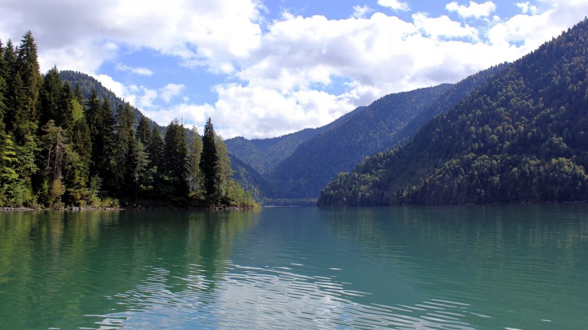 Озеро Рица Швейцария