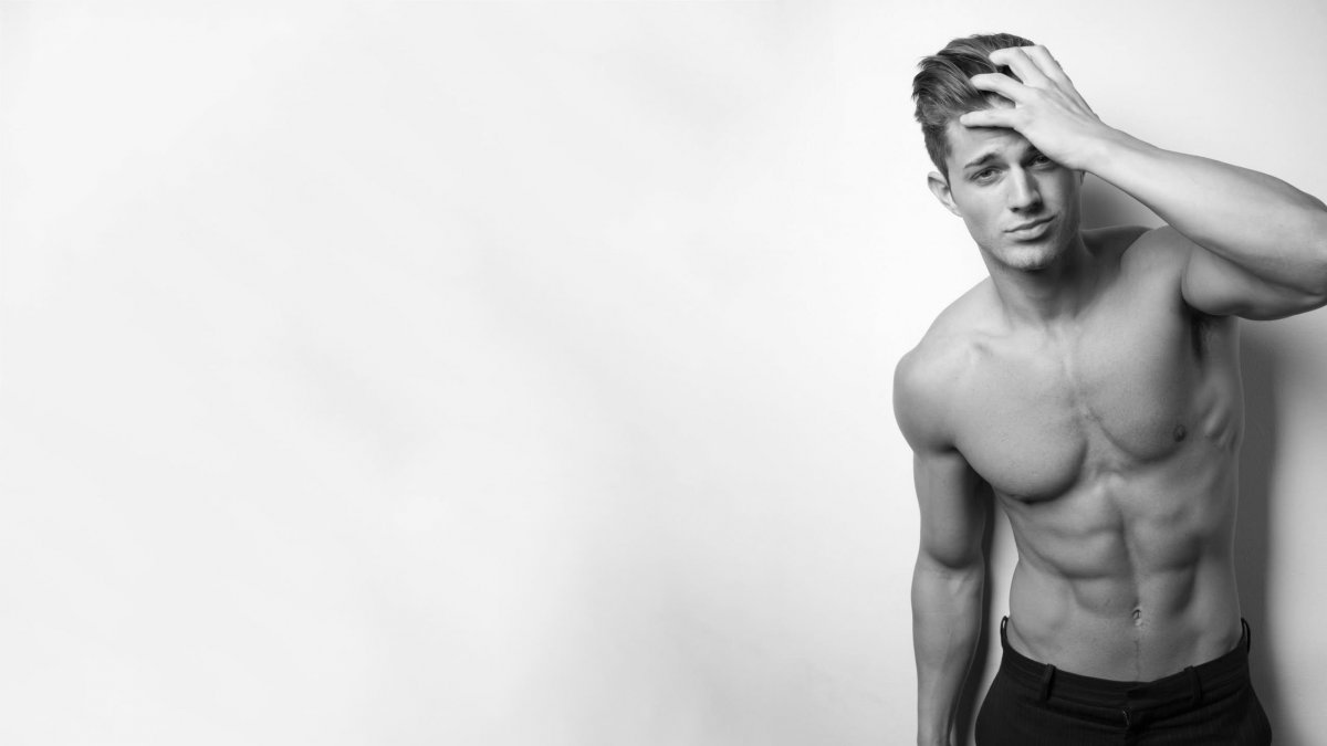 Красивое тело мужчины