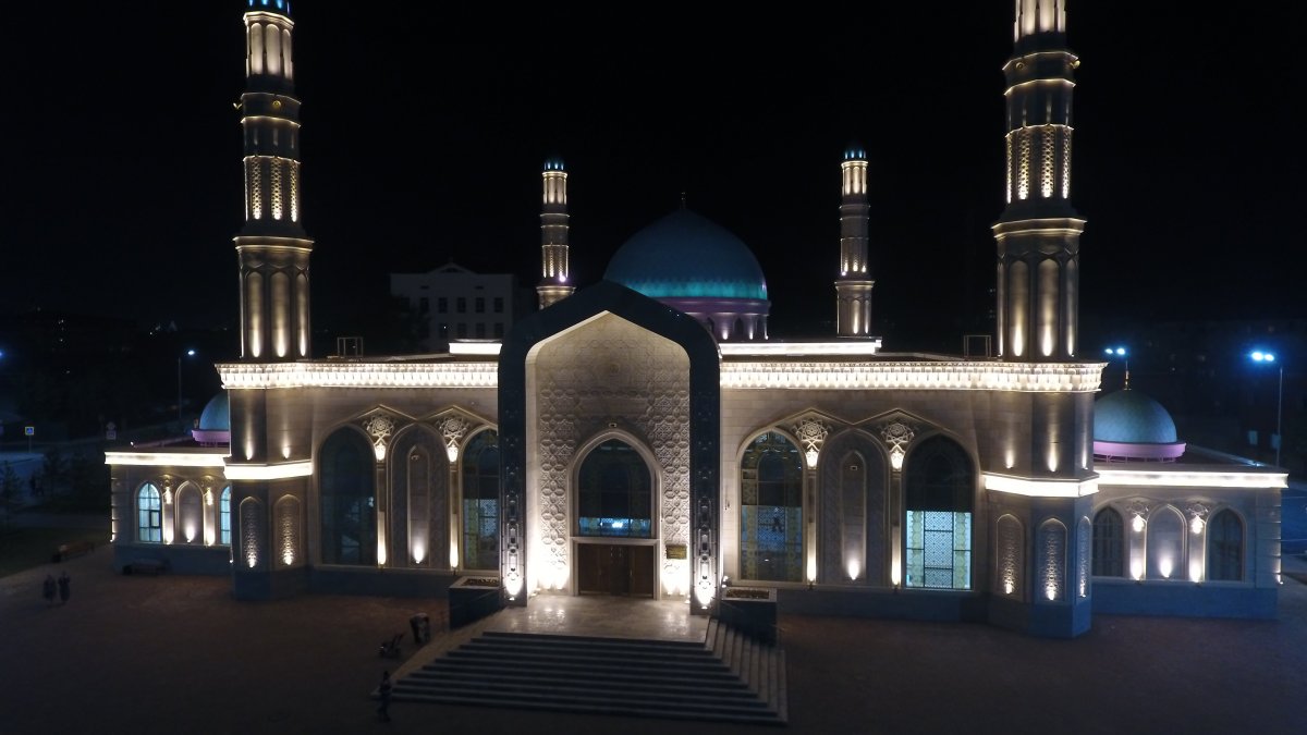 Мечеть Павлодар ночью