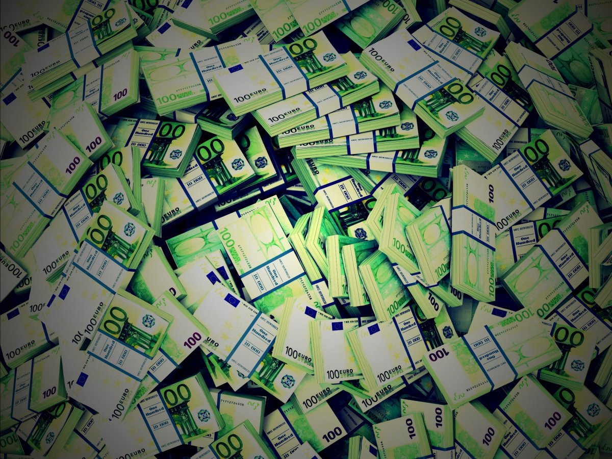 Много 5 тысячных купюр