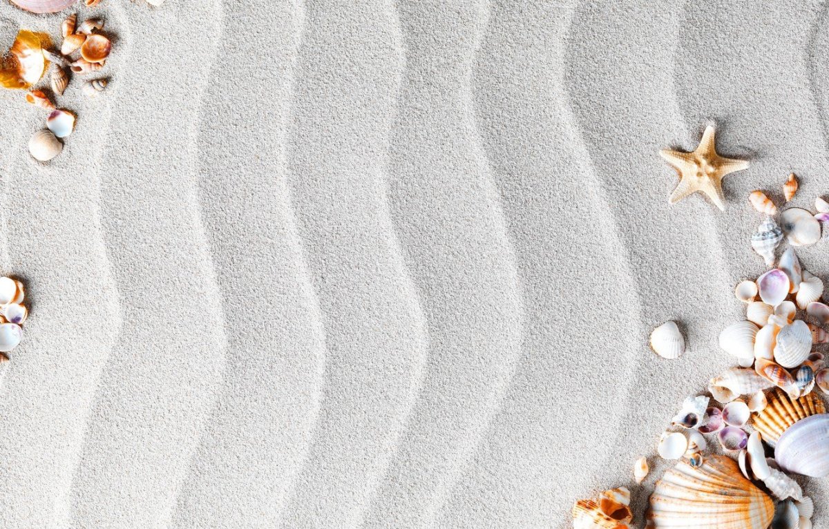 Жемчуг на голубом фоне