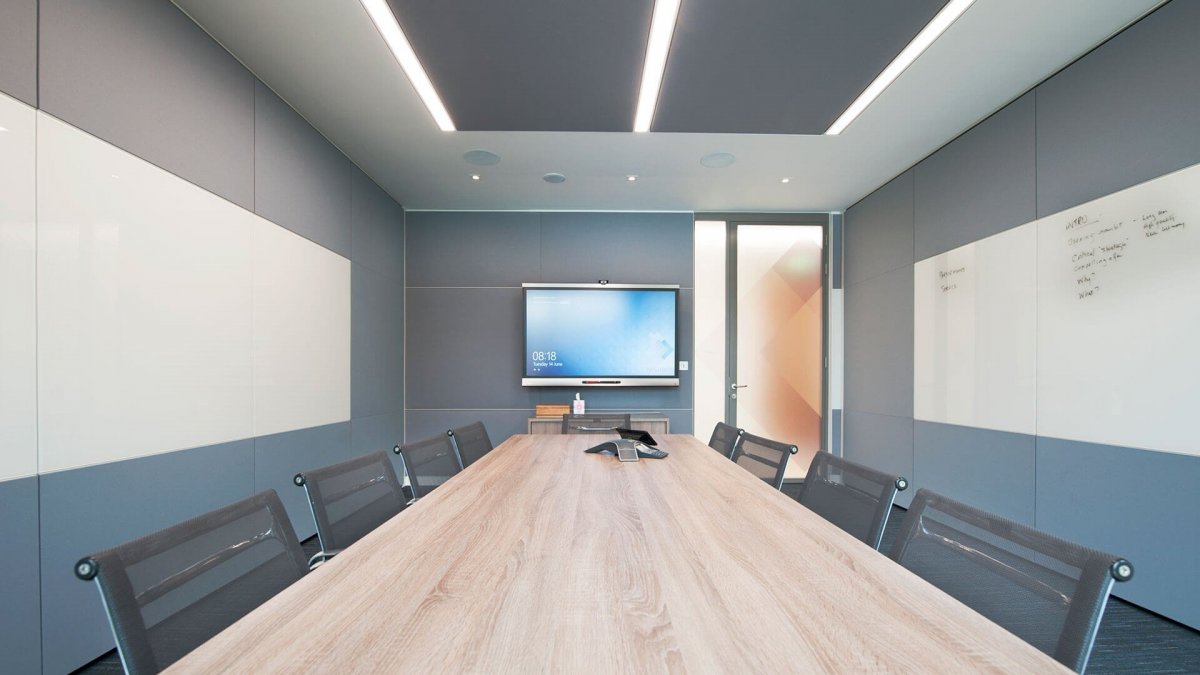 Офис с панорамными окнами