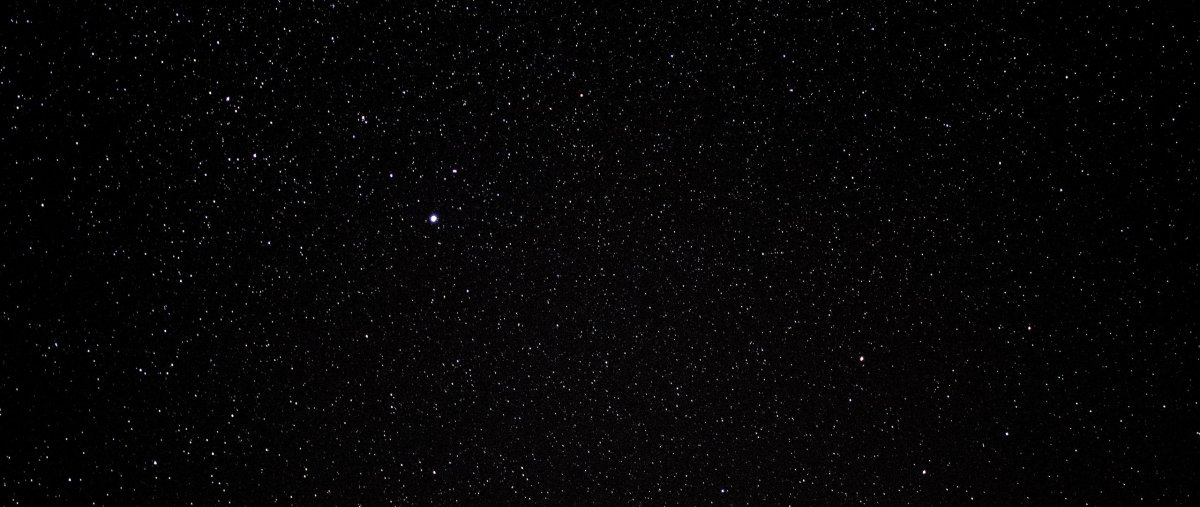 Звезды на черном фоне