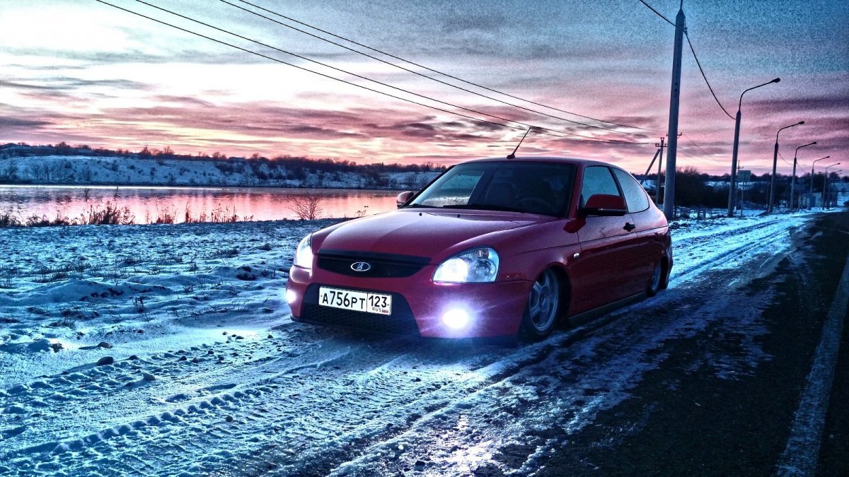 Обои Приора хэтчбек черная