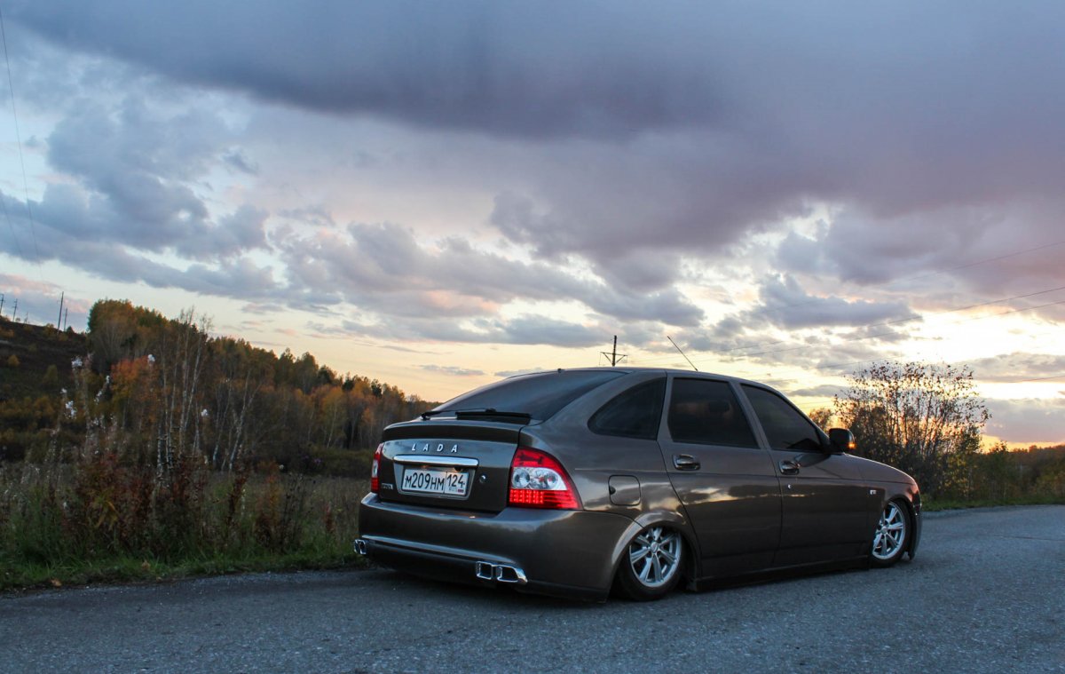 Лада Приора хэтчбек 2013