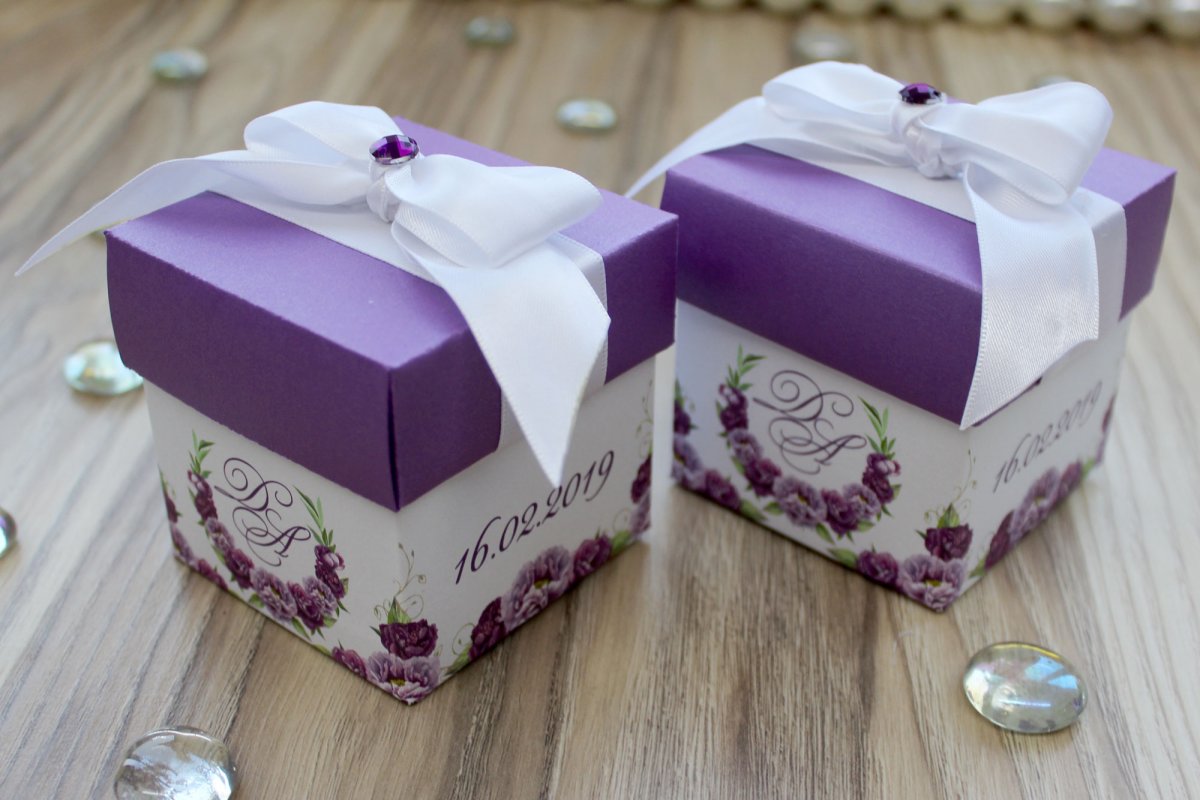 Свадебные бонбоньерки для гостей