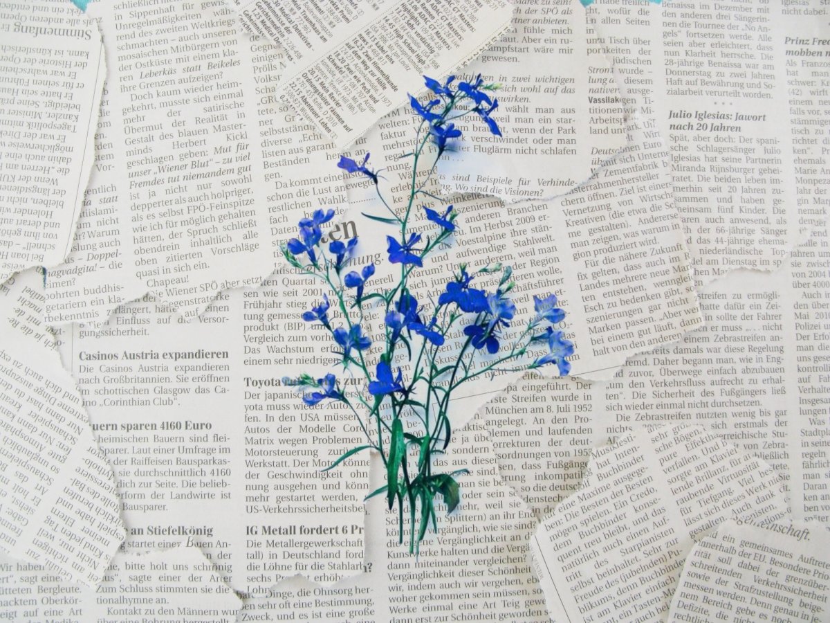 Ткань с газетным принтом