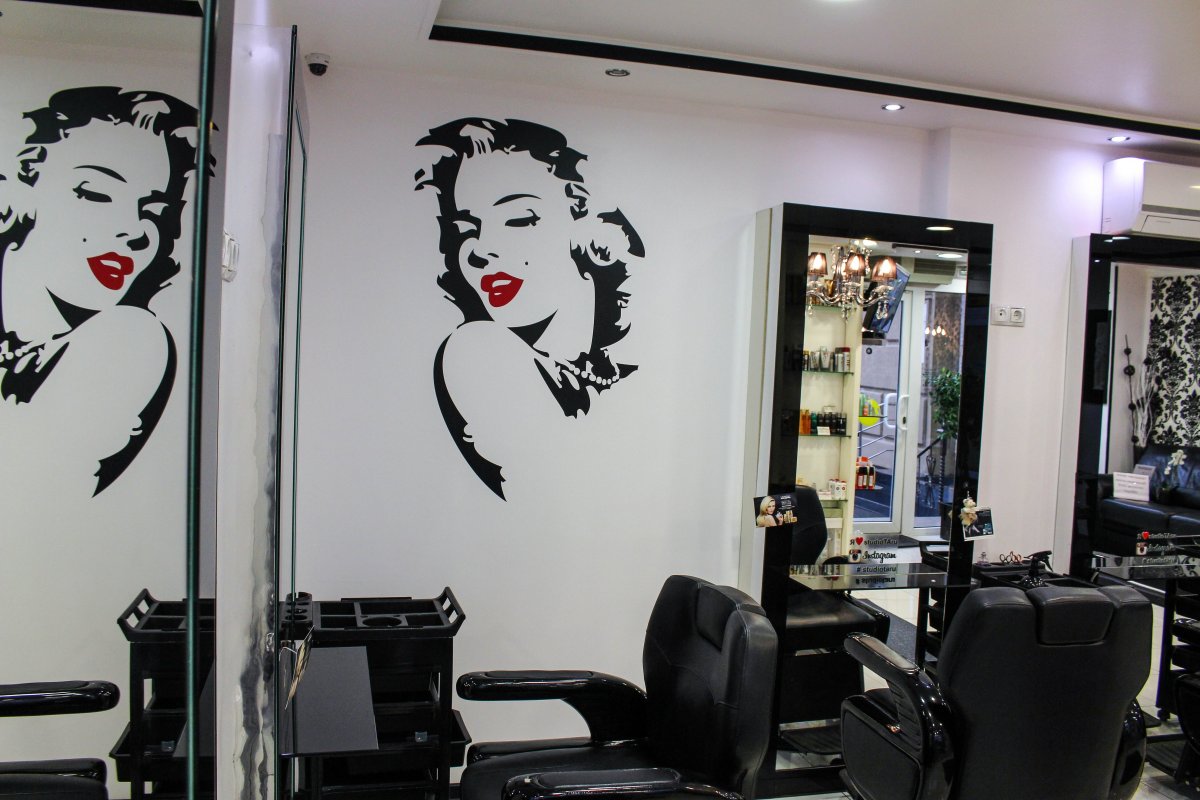 Салон красоты надпись