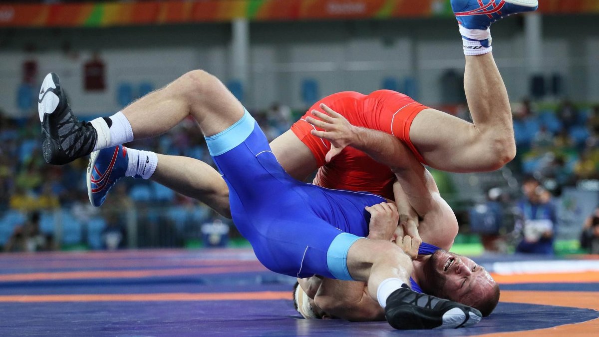 Азамат Ахмедов греко Римская борьба