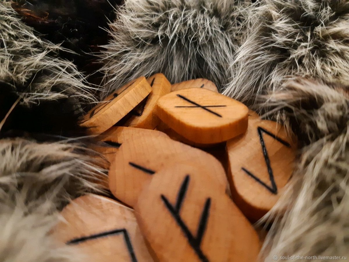 Скандинавские руны обои