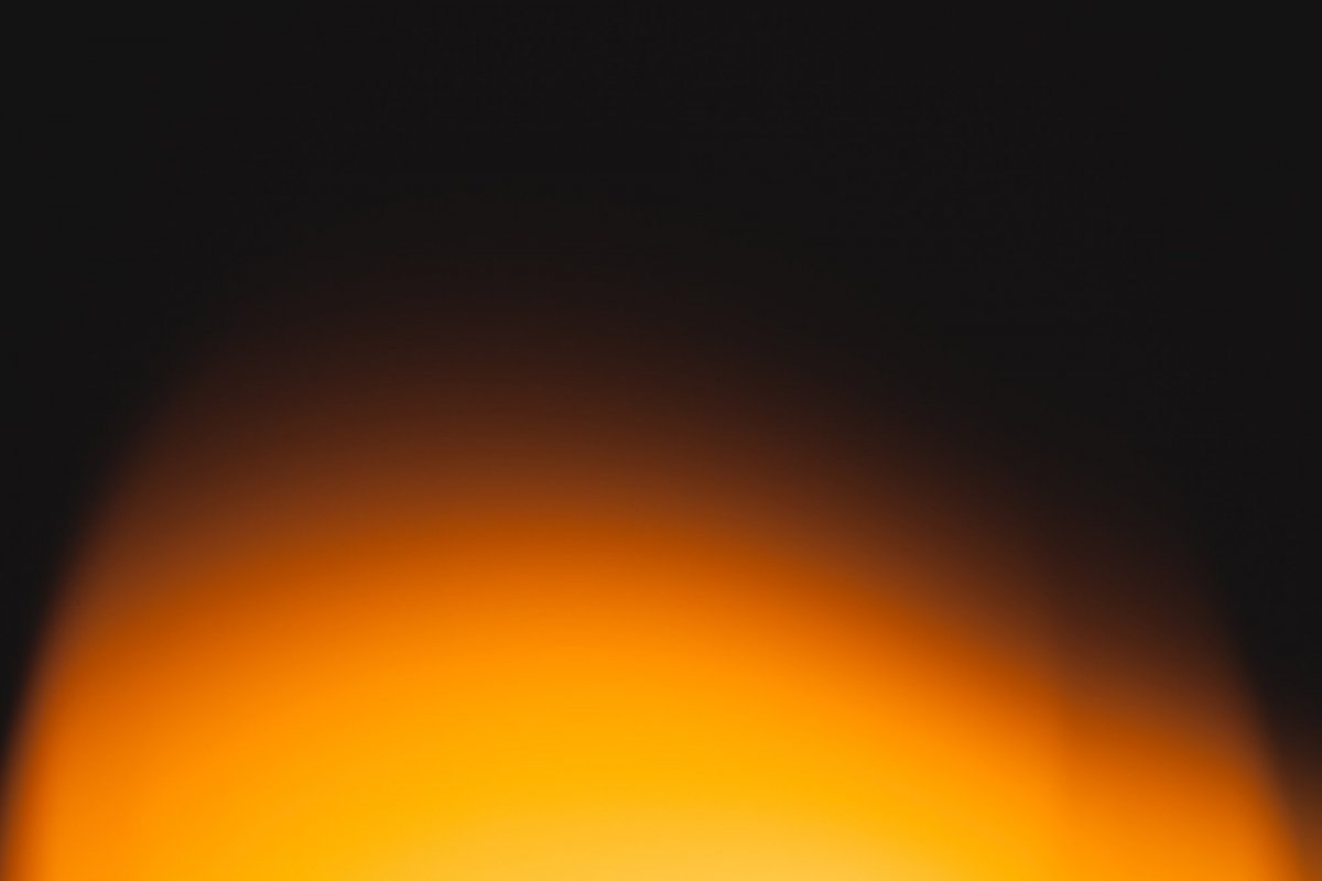 Желто черная абстракция