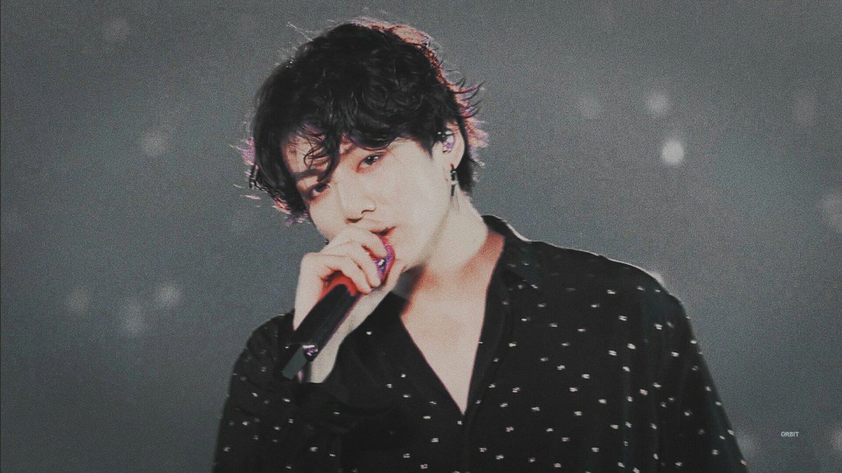 Чонгук улыбается 2020