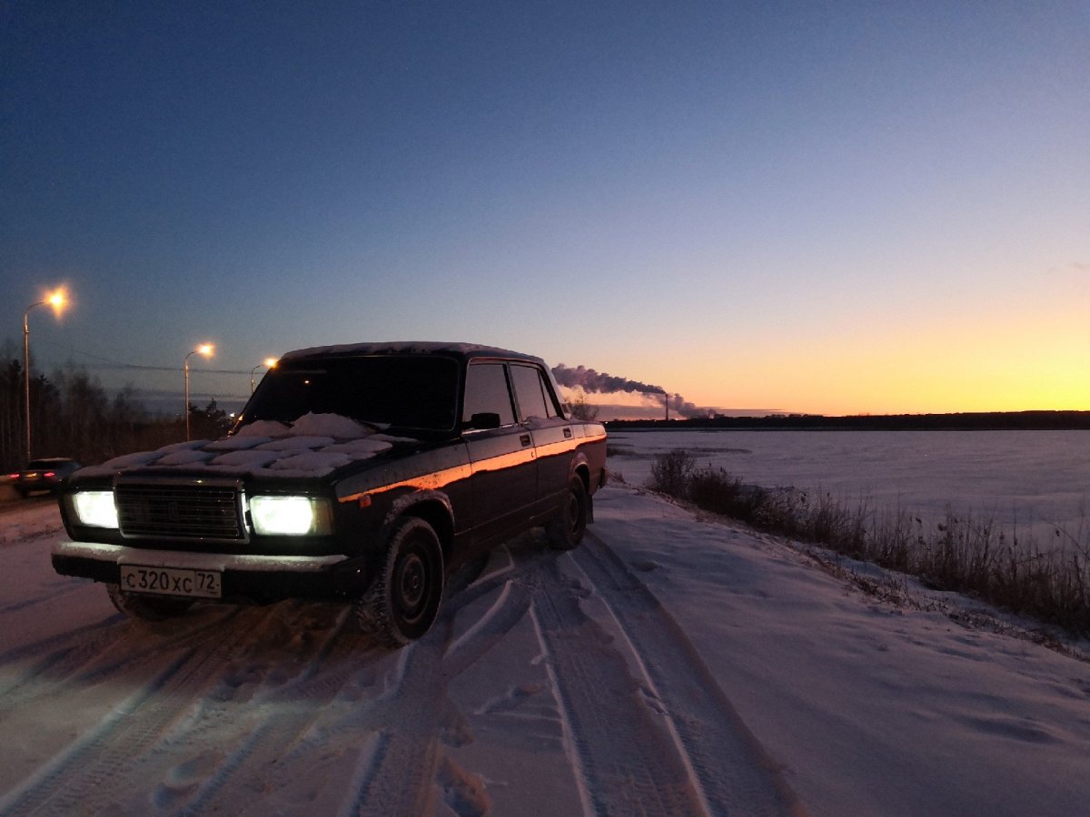 Лада 2107 черная